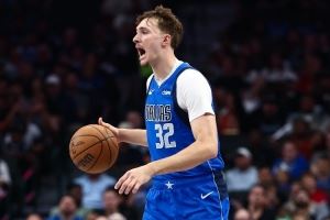 肯扬-杜林：弗拉格有马里昂那样的能量 欧文回归后将对他有利