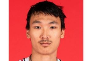 媒体人:淡厚然基本上可以坐稳西雅图大学的首发5号位